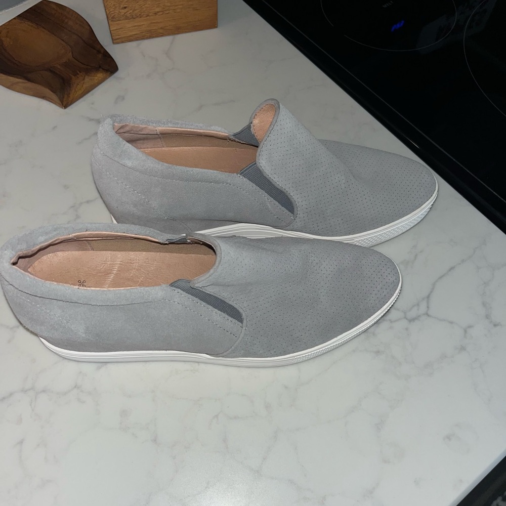 Woman’s Gray Slip-On Shoes